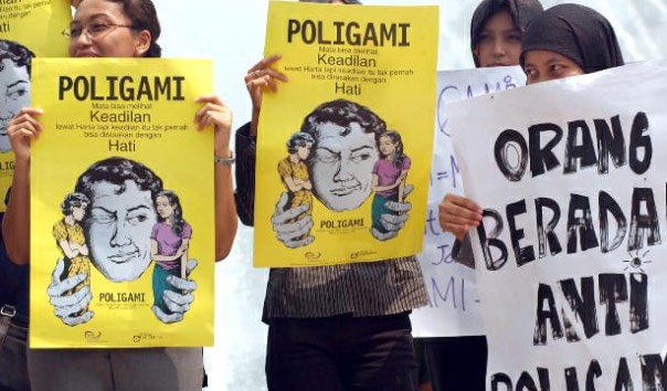 Poligami Antara Ibadah atau Nafsu