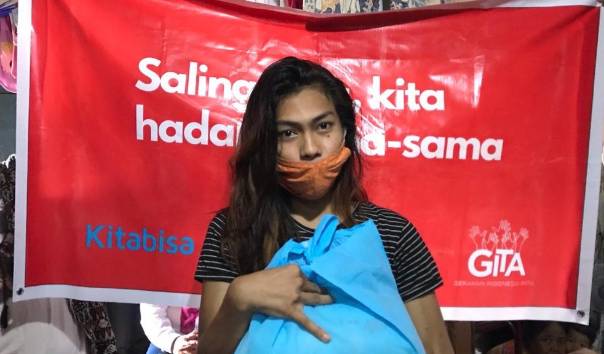 Waria Kampung Duri di Tengah Pandemi